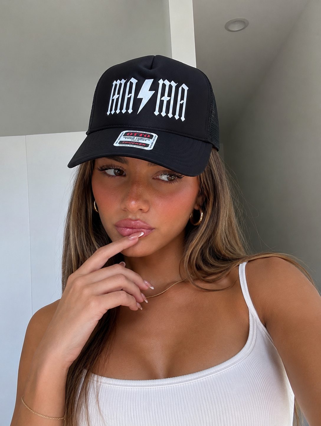 MAMA Trucker Hat