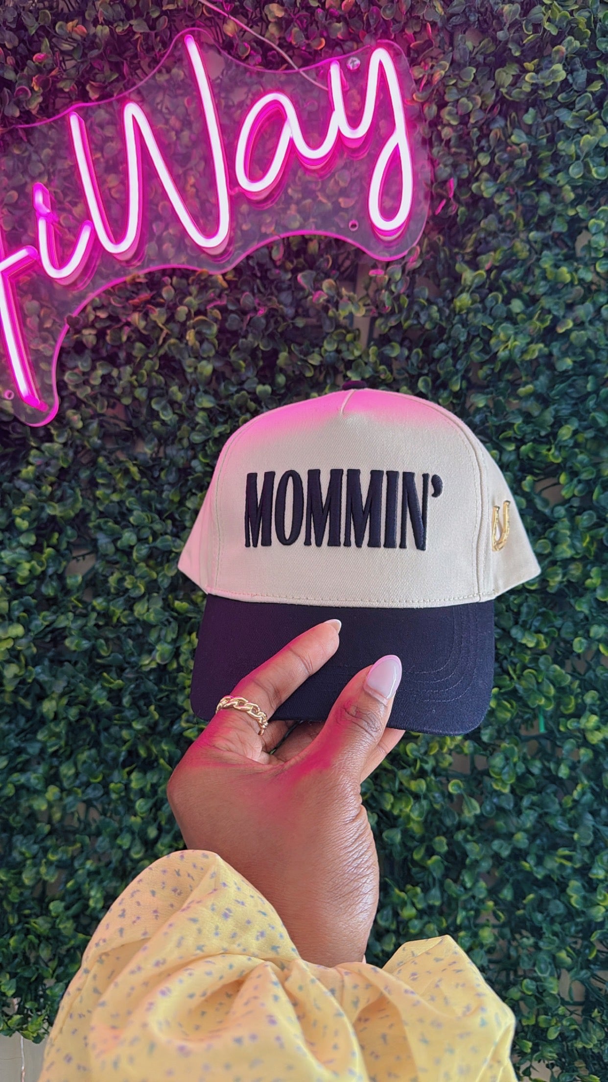 Mommin’ Trucker